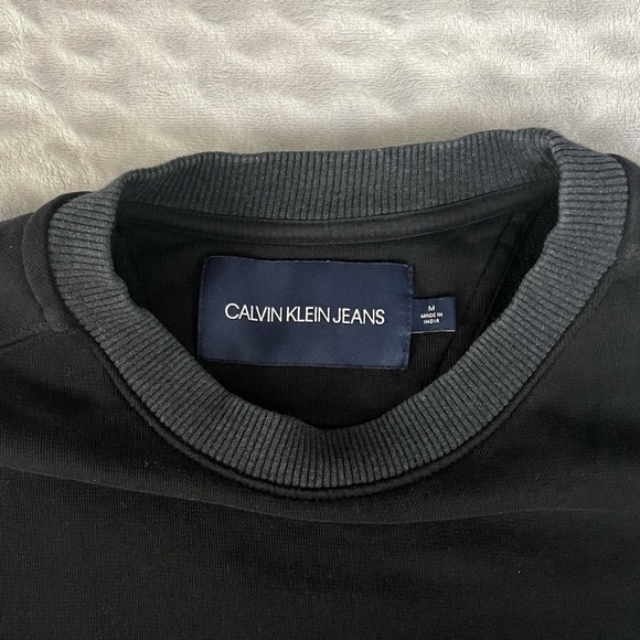 Calvin Klein Crewneck - Picture 6 of 7